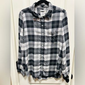 American Eagle Boyfriend Fit Flannel Size L